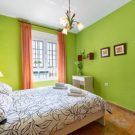 Tuguest Roquetas Vakantiehuis *